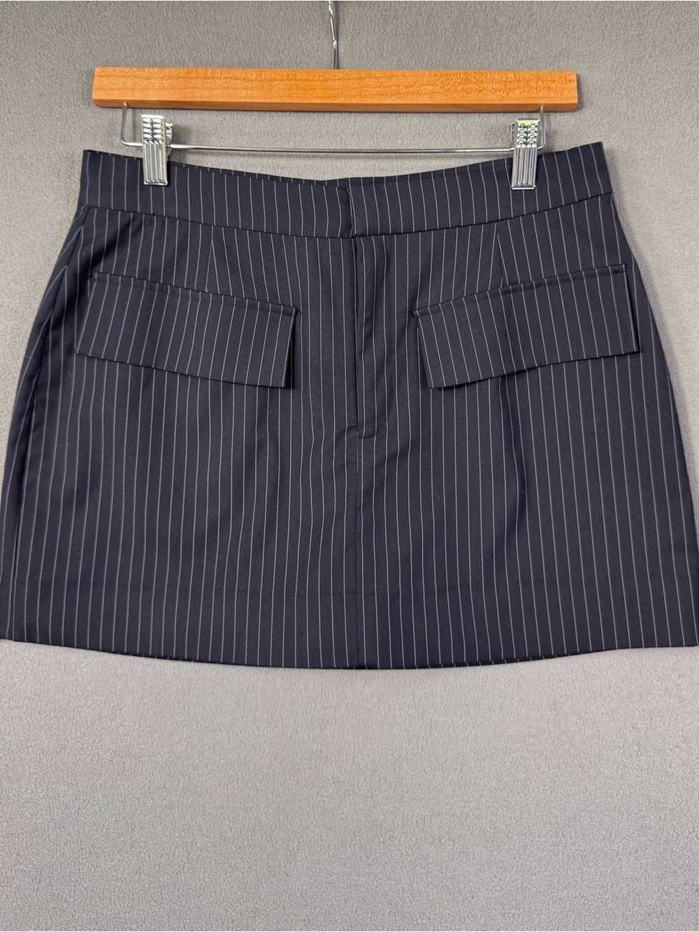 Modern Citizen Black Pinstripe Mini Skirt Skort with Flap Pockets, Medium - Picture 14 of 14